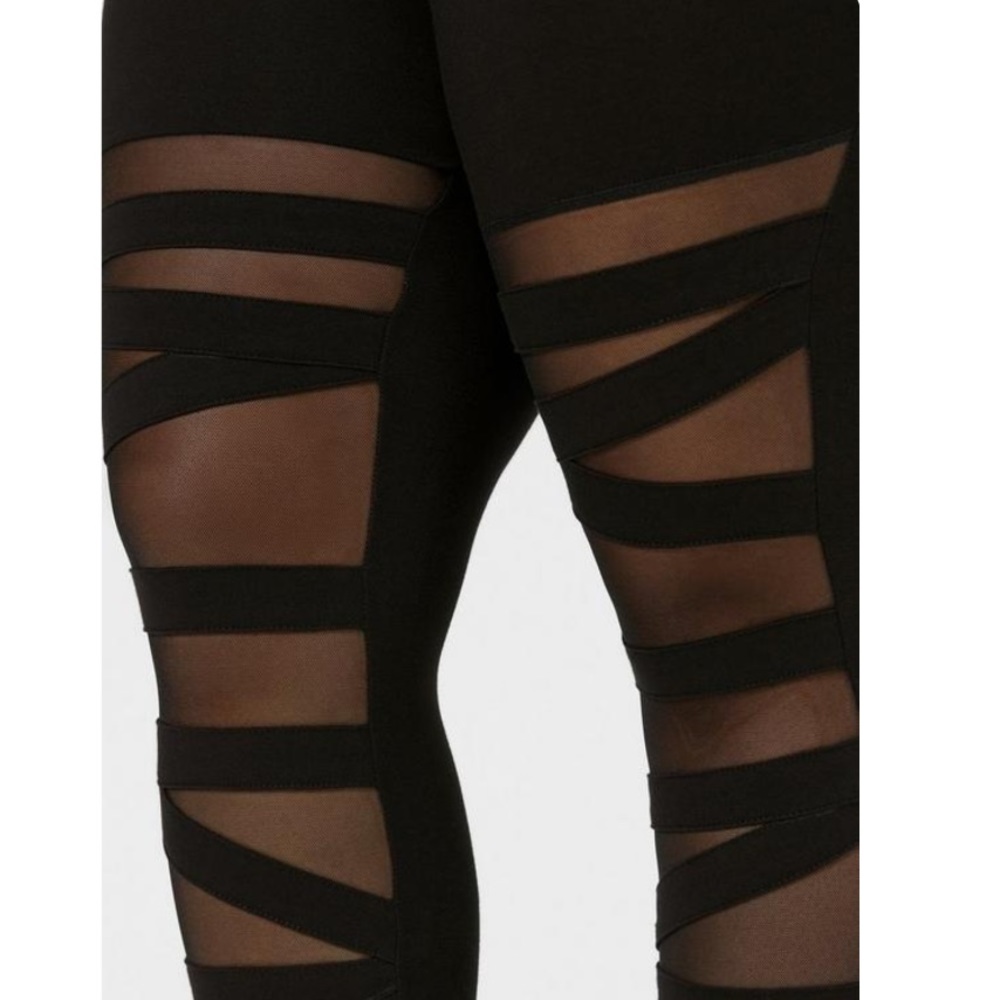 2pk TORRID NWT Crop Signature Waist Cutout Mesh-Back Legging - Picture 3 of 4